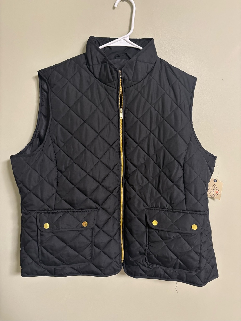 St. John’s Bay Puffer Diamond Quilted Vest Black with Gold Accents Size XXL New